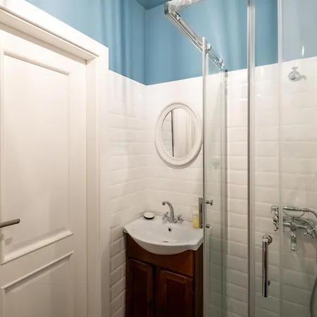 Blue Mary Apartman *